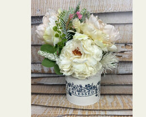 Blush farmhouse centerpiece decor, beige floral centerpiece, shabby floral decor